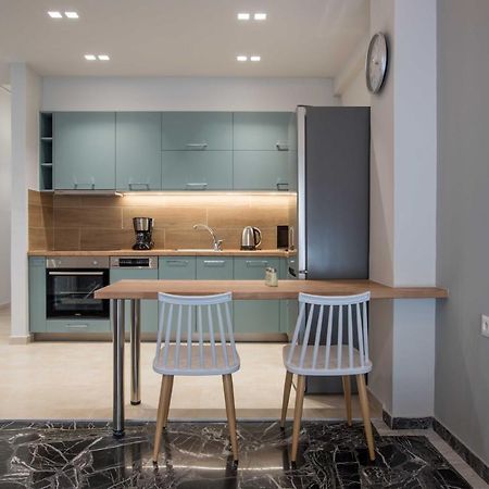 Central Spacious Apt Close To Port-Sites W/View 2 Heraklion (Crete) Exterior foto